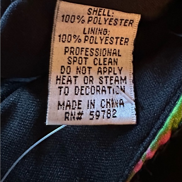 Hailey Logan by Adrianna Papell Satiny
Sequin and Beaded Party Dress Size 11/12 - Picture 10 of 10